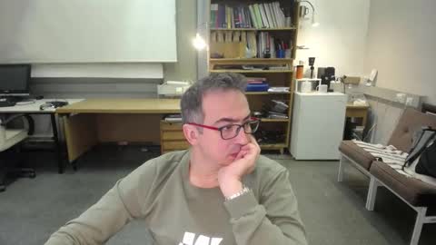 Snapshot of ironchrome chatting on October 28, 2025, 7:12 am IronChrome online show from October 28, 2025, 7:12 am