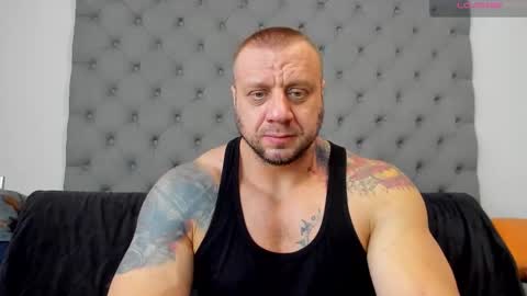 Snapshot of ironhulk22 chatting on December 15, 2025, 10:30 am ironhulk22 online show from December 15, 2025, 10:30 am