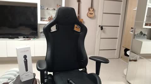 Snapshot of irwi_tomboy chatting on January 26, 2025, 1:47 pm Irwi Tomboy online show from January 26, 2025, 1:47 pm