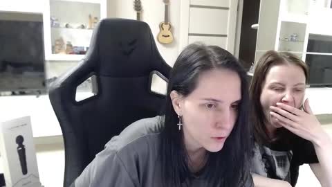 Snapshot of irwi_tomboy chatting on February 25, 2025, 3:42 am Irwi Tomboy online show from February 25, 2025, 3:42 am