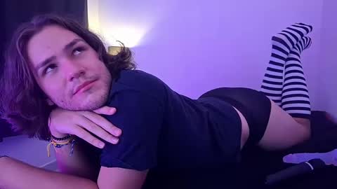 Jess online show from May 16, 2026, 5:04 am