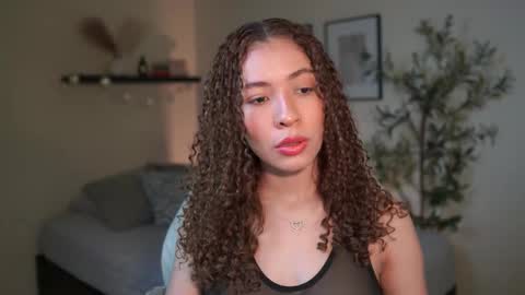 isa_____ online show from March 24, 2026, 9:09 pm