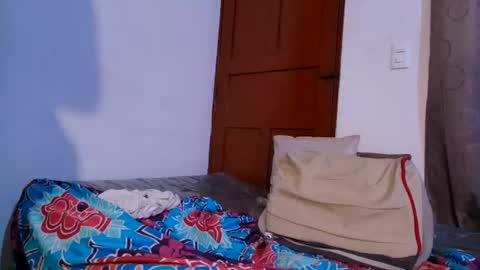 Snapshot of isa__sweet_ chatting on June 29, 2026, 10:15 am isa__sweet_ online show from June 29, 2026, 10:15 am