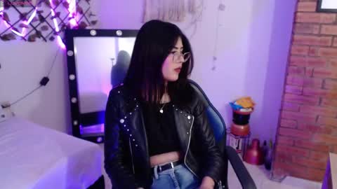 isabela online show from November 6, 2025, 11:15 pm