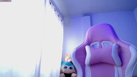 Snapshot of isa_emeralds chatting on February 22, 2025, 4:30 pm Isabella  online show from February 22, 2025, 4:30 pm