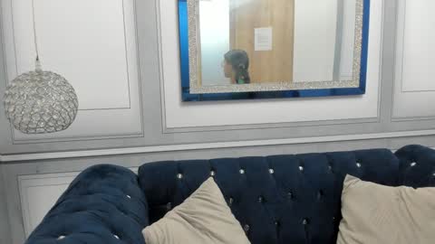 Snapshot of isa_little4u chatting on December 20, 2024, 11:10 am    online show from December 20, 2024, 11:10 am