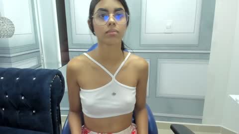 Snapshot of isa_little4u chatting on December 29, 2024, 12:30 am    online show from December 29, 2024, 12:30 am