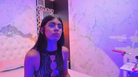 Snapshot of isa_little4u chatting on January 25, 2025, 10:28 pm    online show from January 25, 2025, 10:28 pm