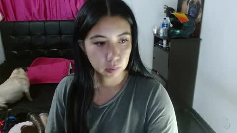 Snapshot of isa_mey chatting on February 4, 2026, 2:50 am Isa online show from February 4, 2026, 2:50 am