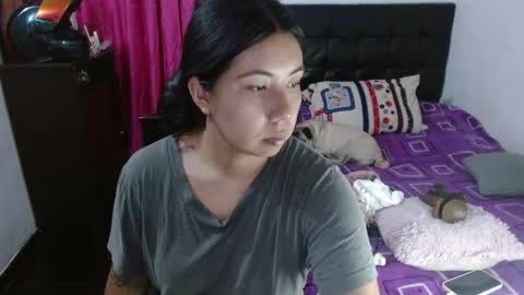 Snapshot of isa_mey chatting on April 13, 2026, 1:33 am Isa online show from April 13, 2026, 1:33 am