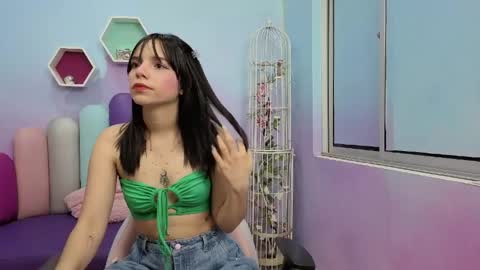 Isaa Skinny  online show from May 24, 2026, 3:55 am