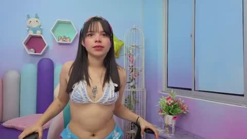 Isaa Skinny  online show from August 6, 2026, 4:03 am