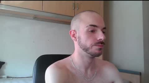 Snapshot of isaac99c chatting on March 19, 2026, 9:24 am Isaac99c online show from March 19, 2026, 9:24 am