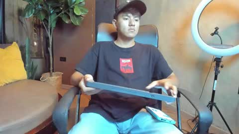 Snapshot of isaac_grimm chatting on February 5, 2026, 3:11 am isaac_grimm online show from February 5, 2026, 3:11 am