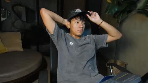 Snapshot of isaac_grimm chatting on February 25, 2026, 3:27 am isaac_grimm online show from February 25, 2026, 3:27 am