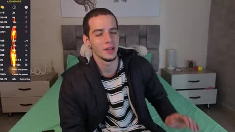 Snapshot of isaacblaze_ chatting on June 2, 2026, 3:52 am isaacblaze online show from June 2, 2026, 3:52 am