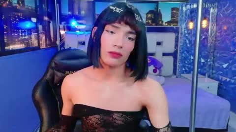 Snapshot of isaacnova chatting on May 30, 2026, 9:01 pm isaacnova online show from May 30, 2026, 9:01 pm