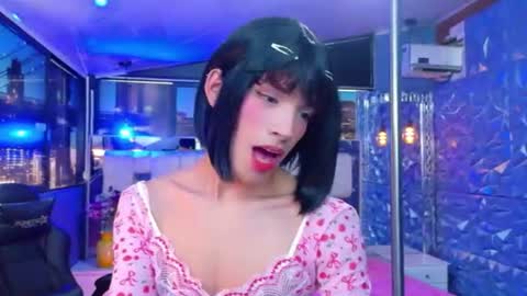 Snapshot of isaacnova chatting on June 10, 2026, 8:30 pm isaacnova online show from June 10, 2026, 8:30 pm