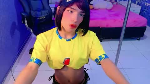 Snapshot of isaacnova chatting on July 3, 2026, 8:26 pm isaacnova online show from July 3, 2026, 8:26 pm