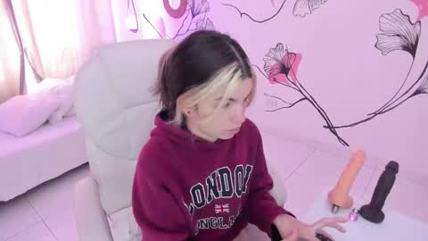 Snapshot of isabela_fiorelli chatting on October 6, 2025, 1:08 pm isabela_fiorelli online show from October 6, 2025, 1:08 pm