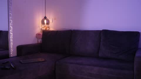 Isabela online show from May 11, 2026, 4:04 pm