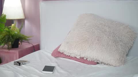 Snapshot of isabelamber chatting on November 27, 2025, 8:11 pm Isabel online show from November 27, 2025, 8:11 pm