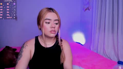 Isabella Arias online show from January 2, 2025, 11:38 pm