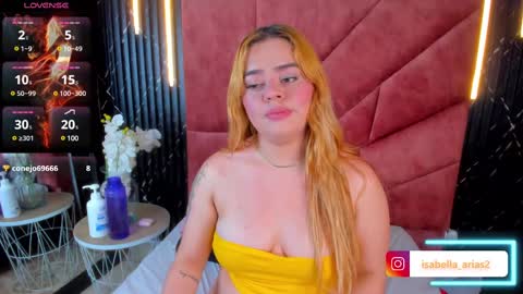 Snapshot of isabella_arias1 chatting on March 11, 2025, 10:18 am Isabella Arias online show from March 11, 2025, 10:18 am