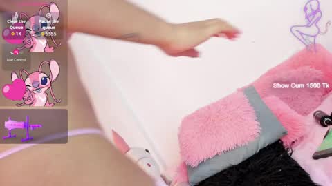 Isabella Coronado online show from March 28, 2026, 1:00 pm