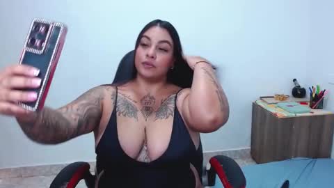  estefania online show from March 7, 2025, 8:00 pm