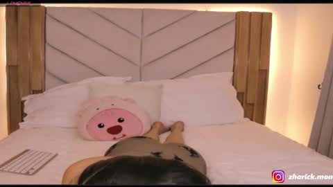 Isabella online show from April 9, 2026, 7:36 am