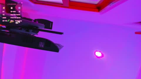 Isabella Moon9 online show from May 12, 2026, 11:07 am