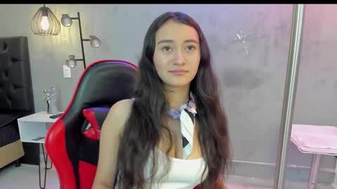 Isabella Nowa online show from January 17, 2026, 11:37 am