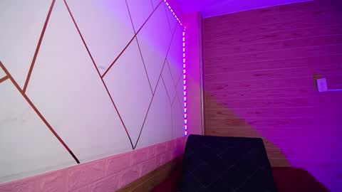 isabella_roseee online show from November 26, 2025, 10:16 am