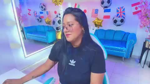 Snapshot of isabella_rows chatting on June 22, 2026, 7:44 pm Isabella online show from June 22, 2026, 7:44 pm