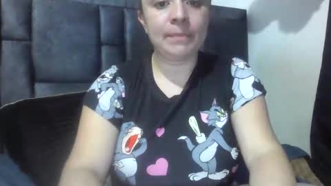 Snapshot of isabellaa_hills_ chatting on June 7, 2026, 5:22 am isabellaa_hills_ online show from June 7, 2026, 5:22 am