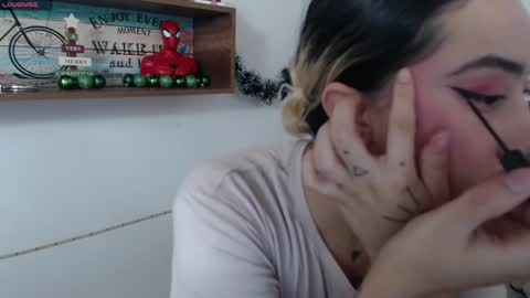 Snapshot of isabellakoff chatting on December 18, 2024, 12:07 pm Tati - online show from December 18, 2024, 12:07 pm