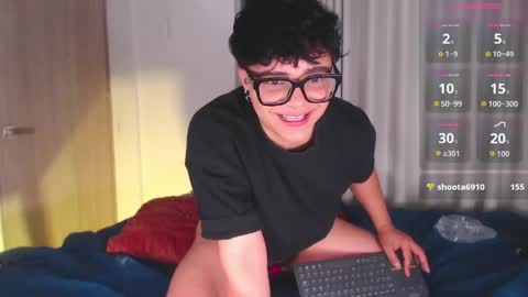 Isabella Mout  online show from April 12, 2026, 12:26 am