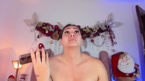 Snapshot of isabellas_smith chatting on December 13, 2024, 4:43 am Martina IG martissmith01 online show from December 13, 2024, 4:43 am