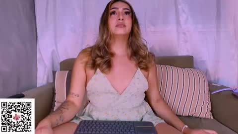 Snapshot of isabellas_smith chatting on October 3, 2025, 9:06 am Martina IG martissmith01 online show from October 3, 2025, 9:06 am