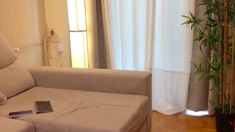 Snapshot of isabellauribe chatting on September 18, 2025, 1:57 pm isabellauribe online show from September 18, 2025, 1:57 pm