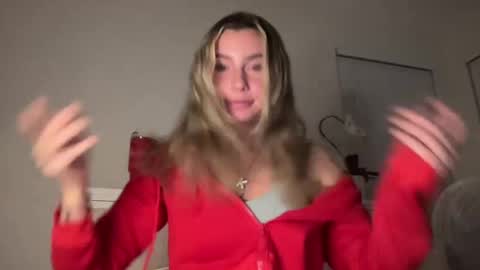 Snapshot of isabellekinsley chatting on December 3, 2024, 4:14 am isabellekinsley online show from December 3, 2024, 4:14 am