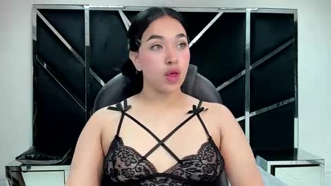 isabellrodriguez18 online show from October 9, 2025, 3:59 am