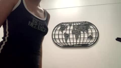 Isa online show from December 19, 2024, 2:56 am