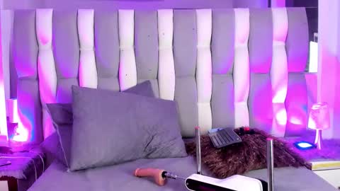 Isa online show from October 25, 2025, 5:15 am