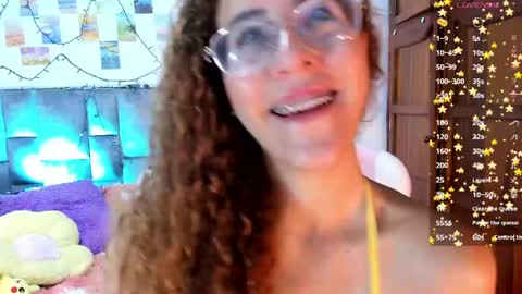 Isabela  online show from May 28, 2026, 10:56 am