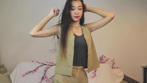 Selina online show from October 15, 2025, 5:13 pm