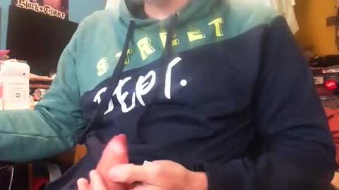 Snapshot of isazayh chatting on December 2, 2025, 7:31 pm Isazayh online show from December 2, 2025, 7:31 pm