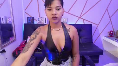 isabela online show from January 8, 2026, 3:53 am