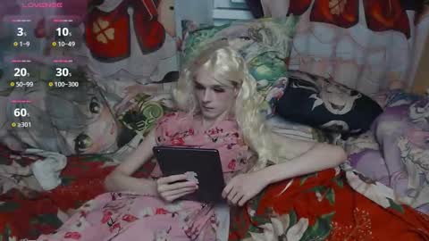 Sele online show from September 9, 2025, 10:09 pm